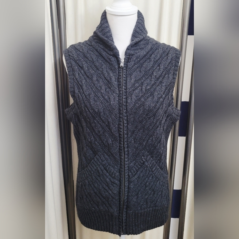 Eddie Bauer Women's Charcoal Cable Knit Vest | Size Medium